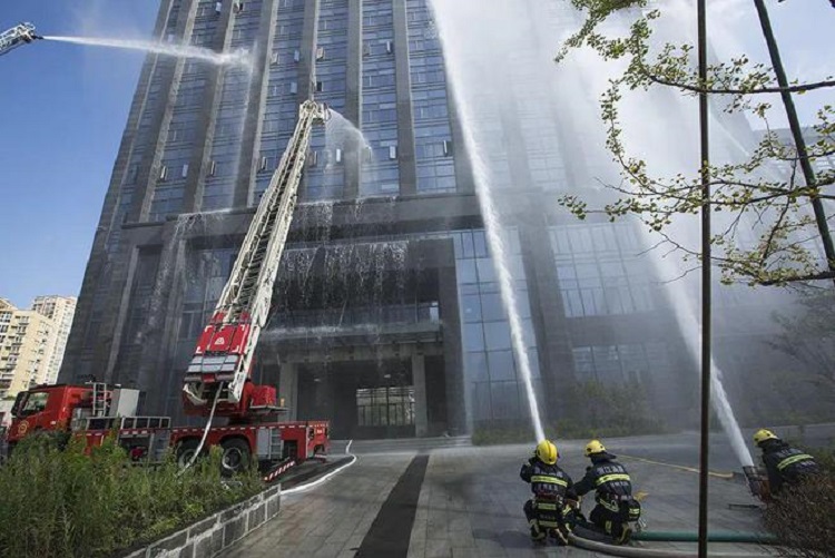 將力學與美學相結(jié)合的精致鋼型材-司孚特金屬(圖6) 6.jpg