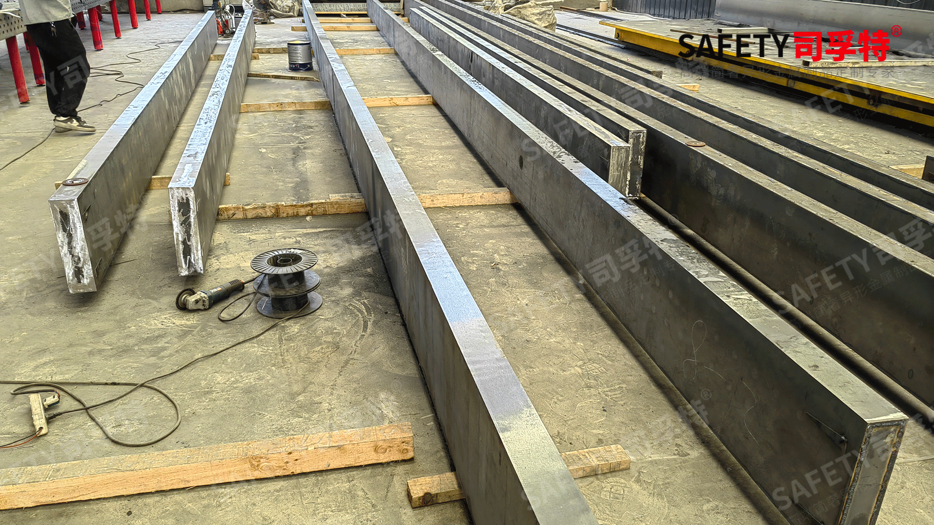 司孚特持續(xù)推動(dòng)精制鋼在建筑美學(xué)與功能性的邊界探索(圖4) sfu-4.png