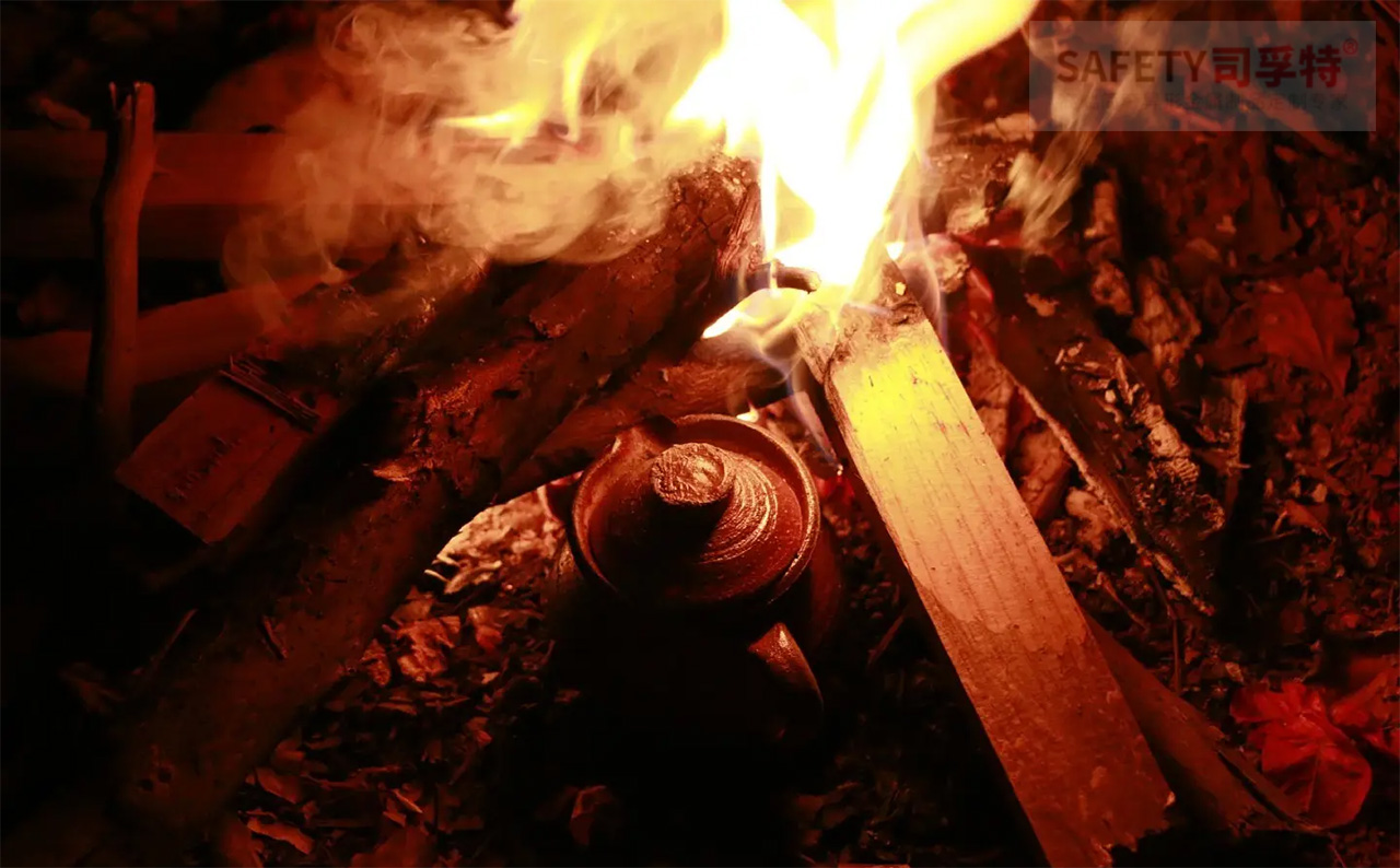 火塘烤茶（圍爐煮茶）文化：人間煙火，歲月靜好 (圖2)