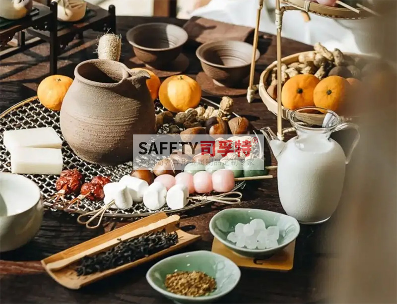 圍爐煮茶驟然爆火，一套好的圍爐茶桌必不可少[司孚特圍爐茶桌,炭火爐](圖2)