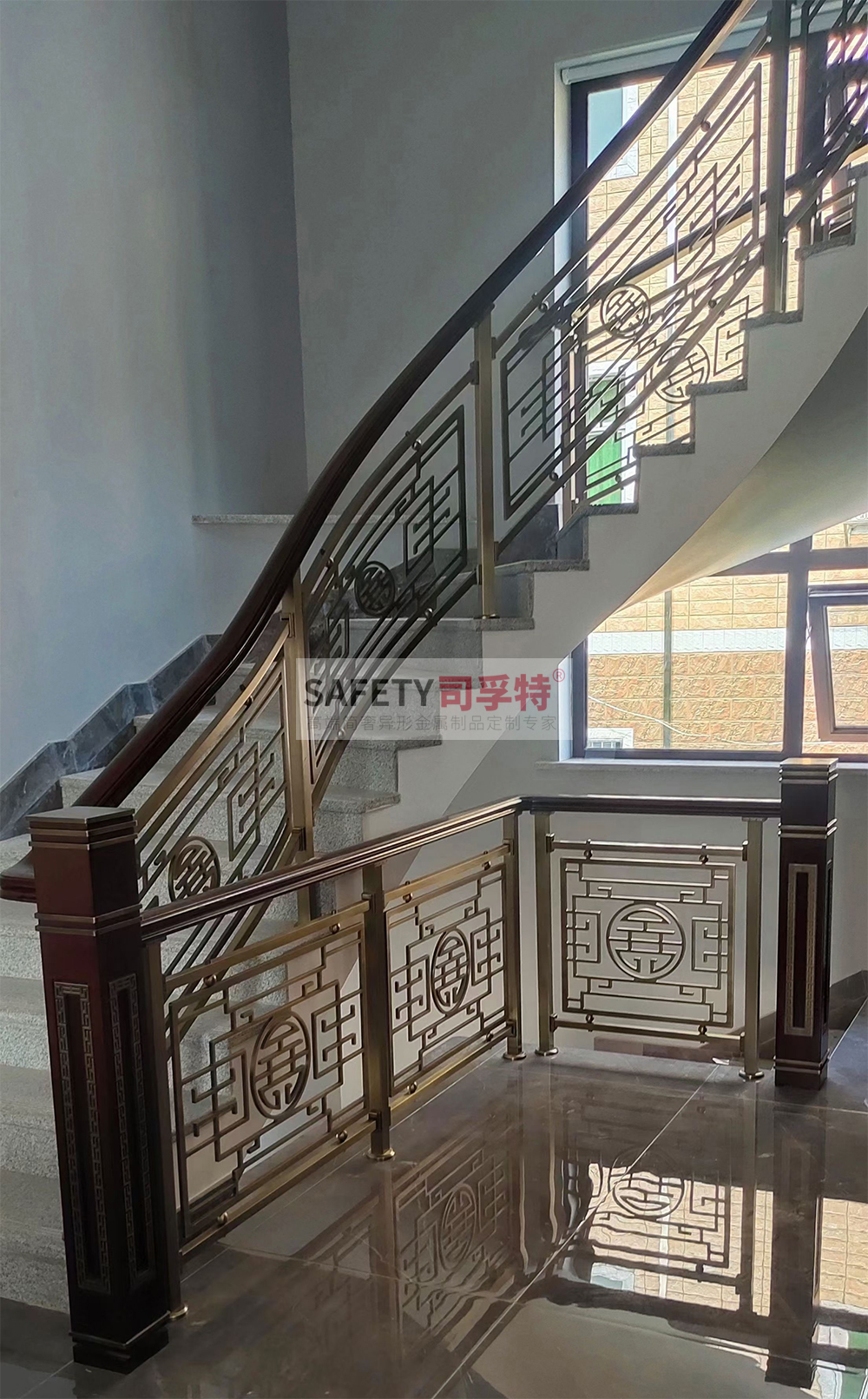 鋁藝鏤空雕花樓梯扶手：造型多樣，工藝成熟，彰顯高端品味(圖5)