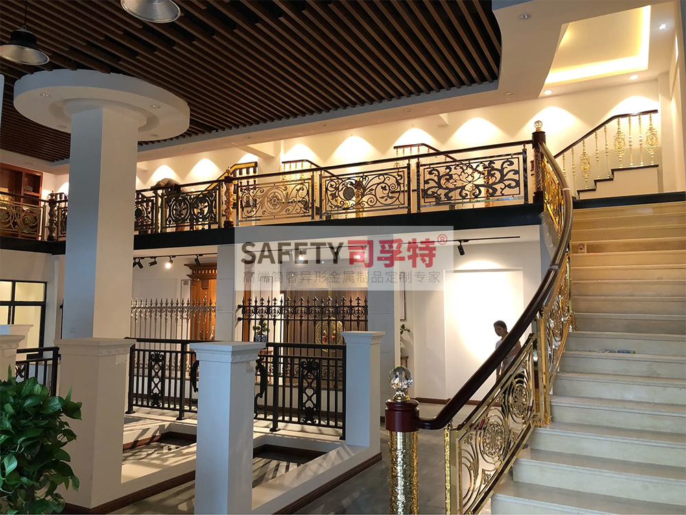 鋁藝鏤空雕花樓梯扶手：造型多樣，工藝成熟，彰顯高端品味(圖6)