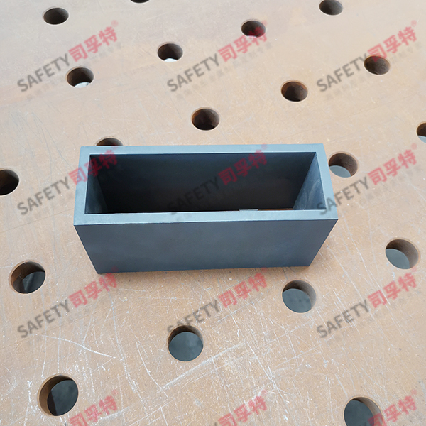 幕墻矩形焊接氟碳噴涂精制鋼型材(圖1) 幕墻矩形焊接氟碳噴涂精制鋼型材(圖1)